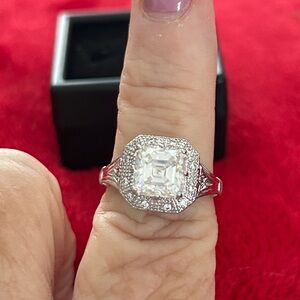 Certified 2.5 Moissanite carat Ring‎ size 7 VVSD